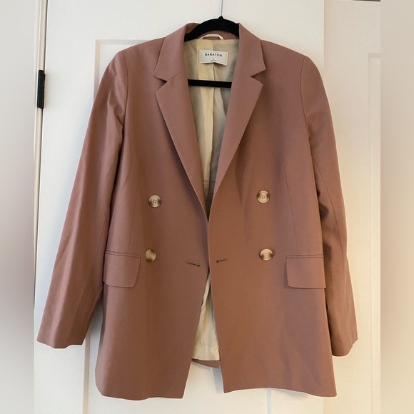 Babaton (Aritzia) double breasted blazer - Picture 4 of 6